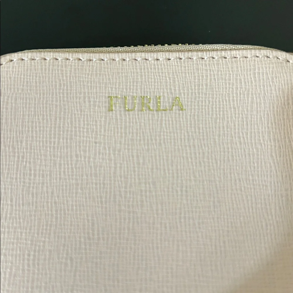 Furla Bear Coin Purse Cream/Black Sunglasses – NWT Chic Mini Designer Pouch